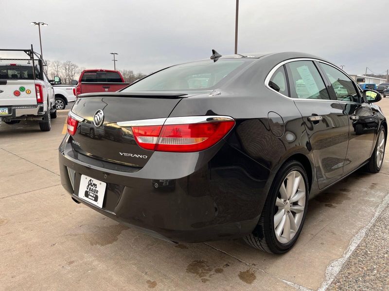 2012 Buick Verano Leather GroupImage 9