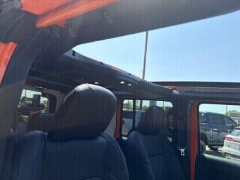 2025 Jeep Wrangler 4-door SaharaImage 8