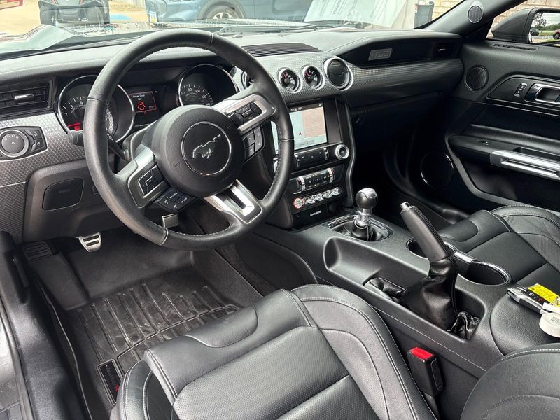 Used 2017 Ford Mustang GT PremiumImage 5