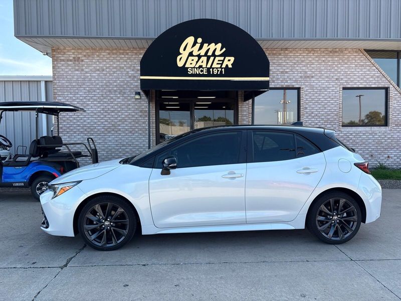 Used 2023 Toyota Corolla Hatchback XSEImage 2