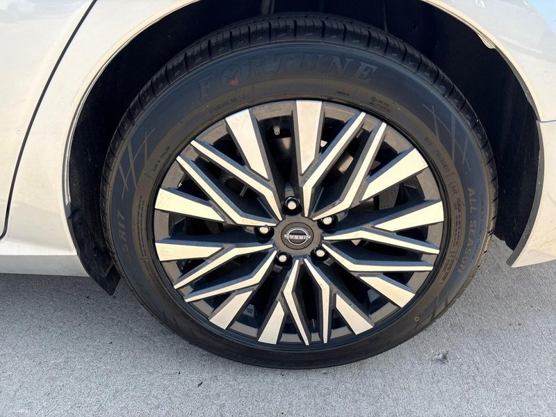 Used 2024 Nissan Altima 2.5 SVImage 11