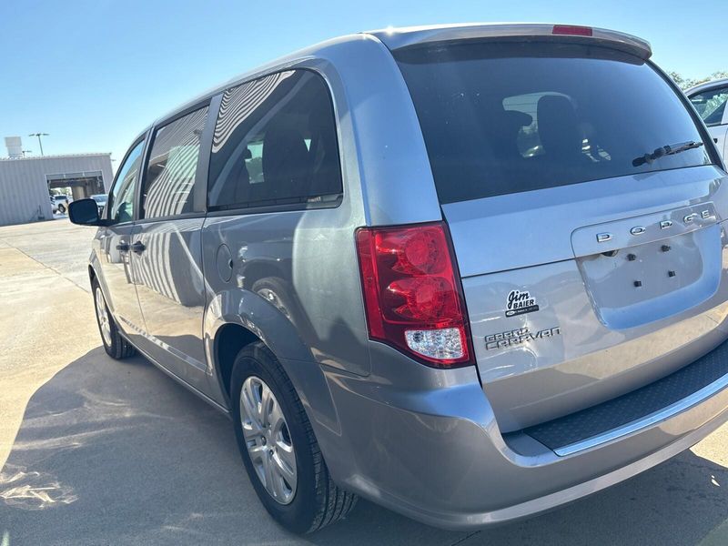 Used 2019 Dodge Grand Caravan SEImage 9