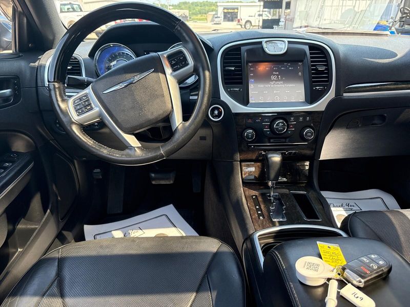 Used 2014 Chrysler 300C 300CImage 6