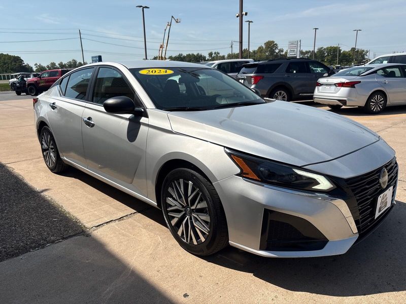 Used 2024 Nissan Altima 2.5 SVImage 7