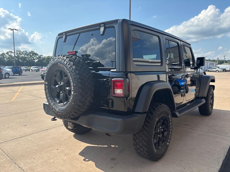 Used 2023 Jeep Wrangler WillysImage 8