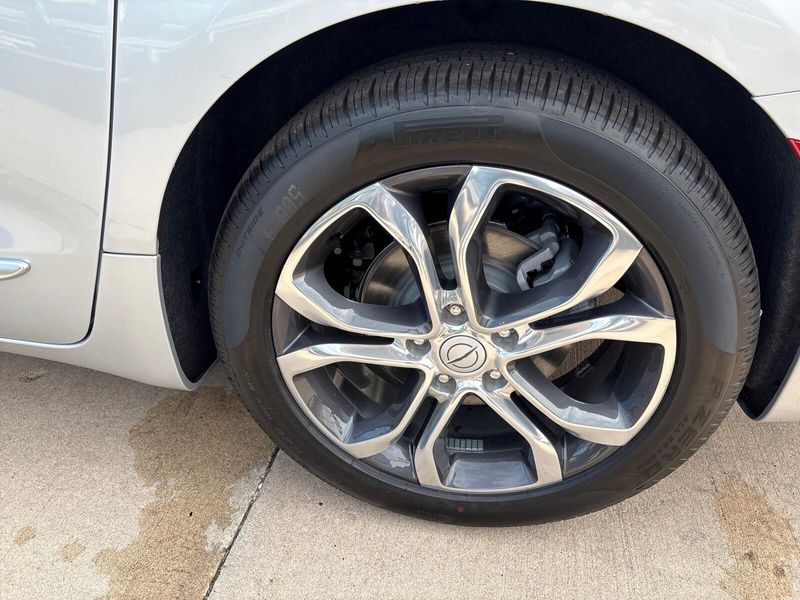 New 2026 Chrysler Pacifica PinnacleImage 14