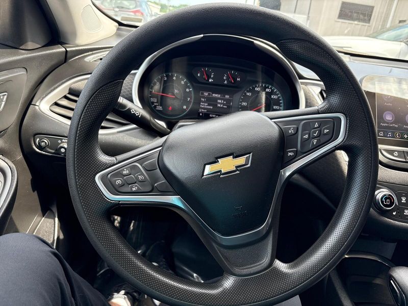 2022 Chevrolet Malibu LTImage 15