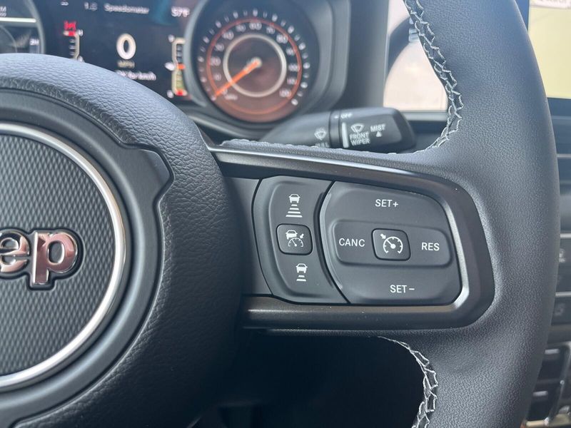 2025 Jeep Gladiator Sport S 4x4Image 14