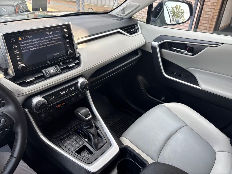Used 2021 Toyota RAV4 XLE PremiumImage 18
