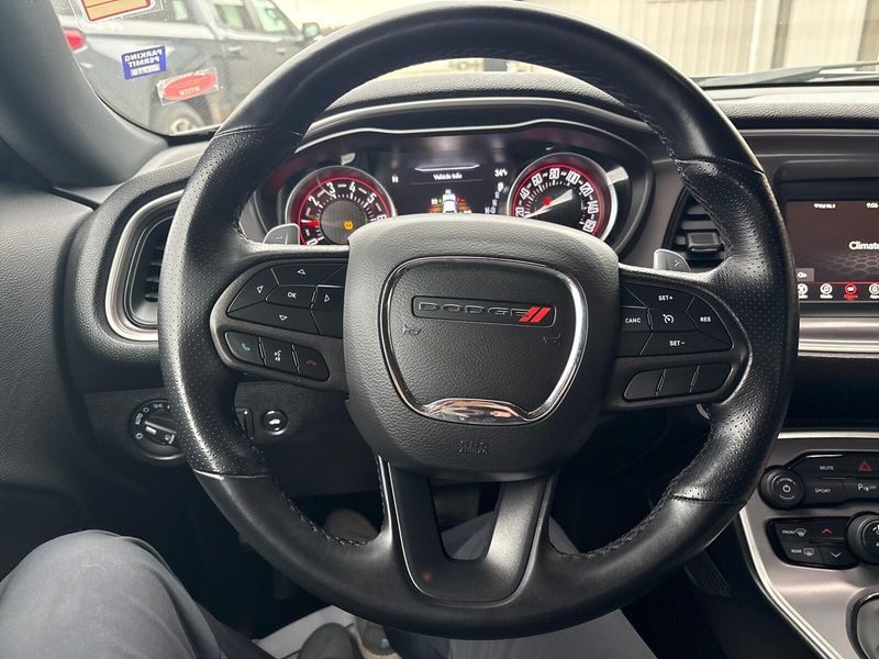 Used 2022 Dodge Challenger GTImage 13