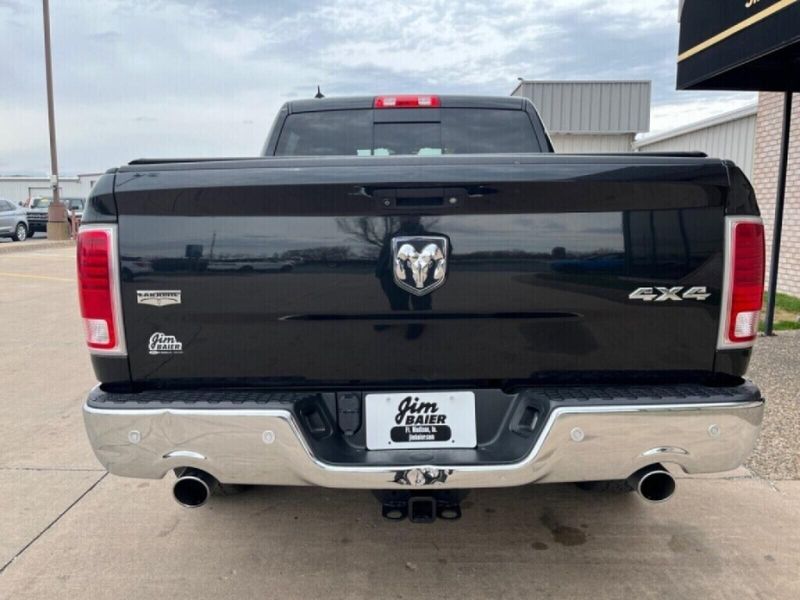 2017 RAM 1500 LaramieImage 11