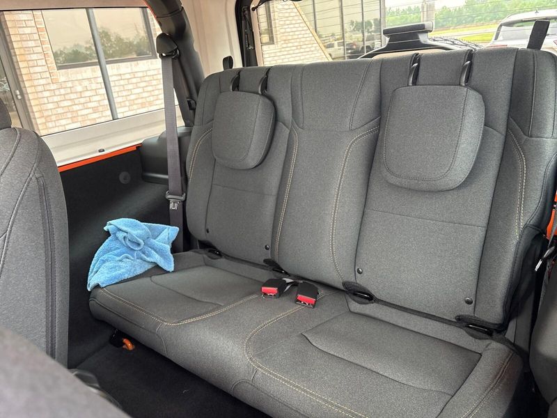 2025 Jeep Wrangler 2-door WillysImage 4