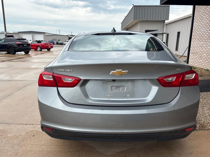 2023 Chevrolet Malibu LTImage 9