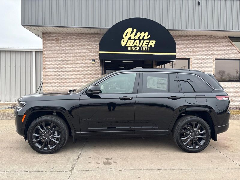 New 2026 Jeep Grand Cherokee Limited Reserve 4x4Image 2