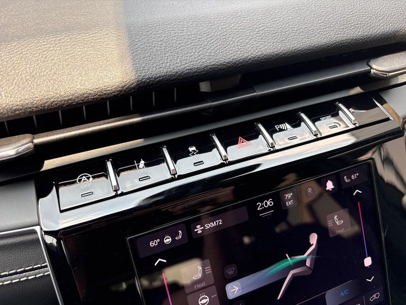 2025 Jeep Grand Cherokee Laredo X 4x4Image 22