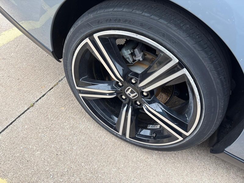 Used 2023 Honda Accord Hybrid SportImage 10