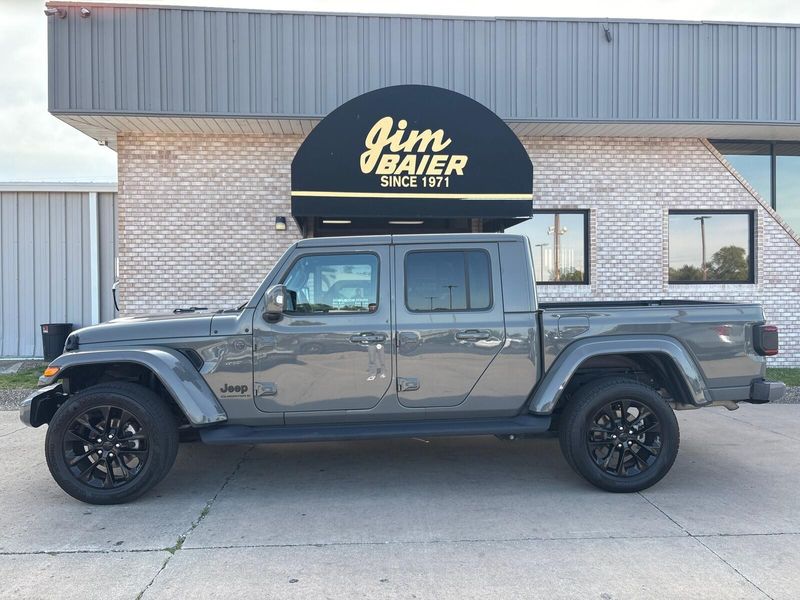 2023 Jeep Gladiator High AltitudeImage 2