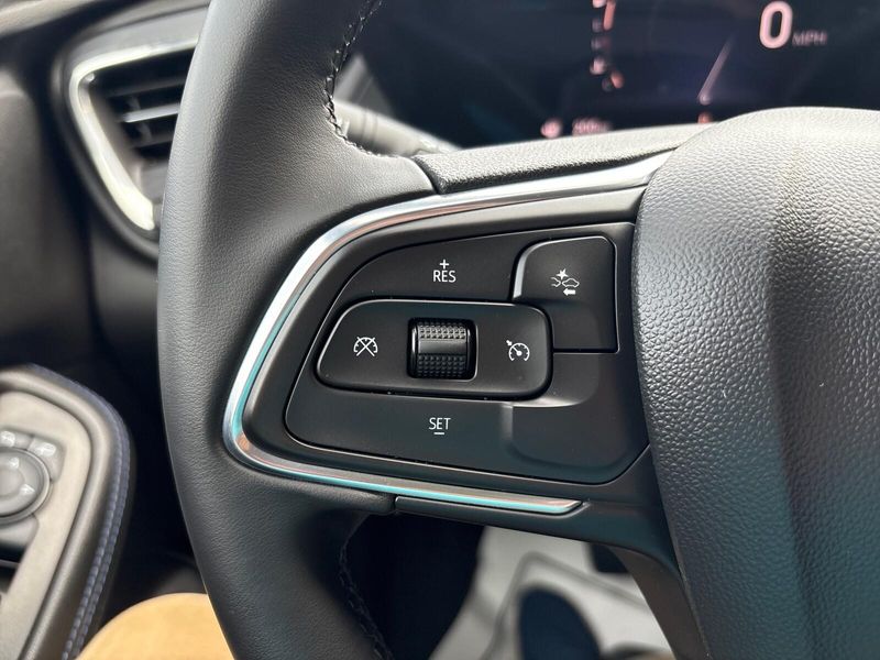 2025 Buick Encore GX Sport TouringImage 14