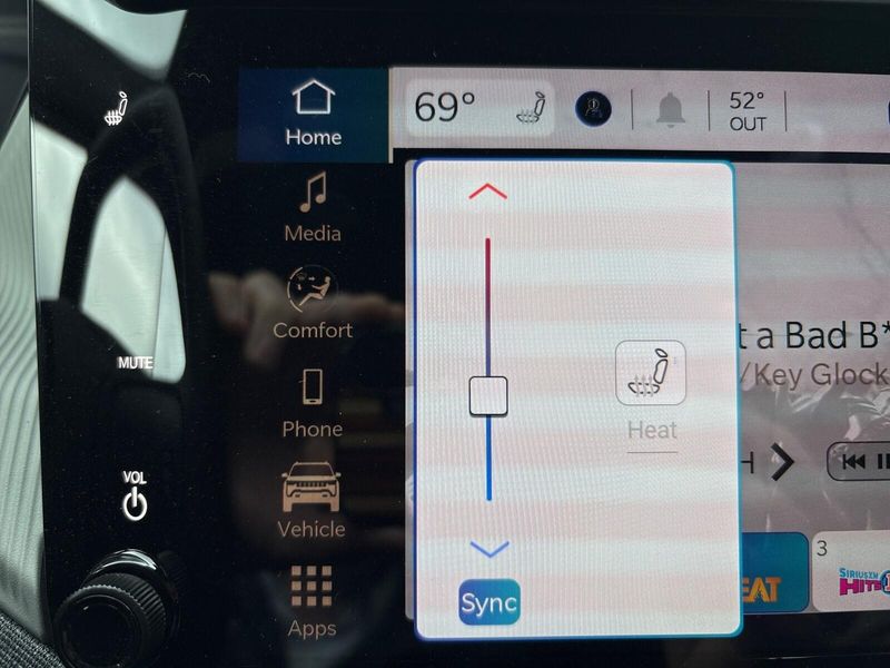 New 2026 Jeep Cherokee LaredoImage 18