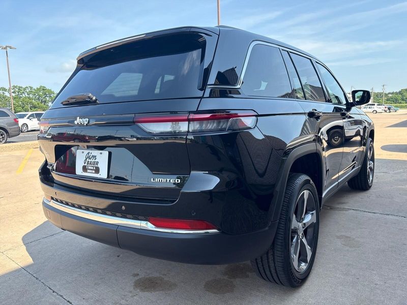 New 2025 Jeep Grand Cherokee Limited 4x4Image 9