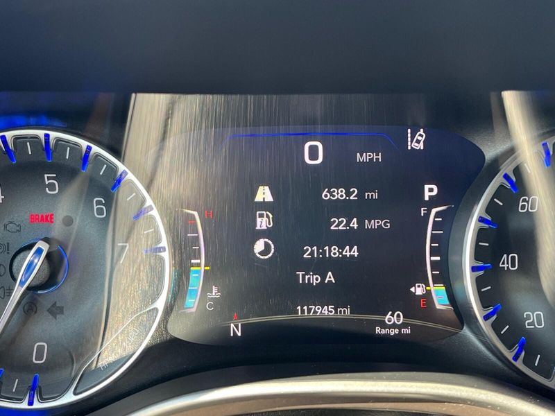 2018 Chrysler Pacifica Touring LImage 16