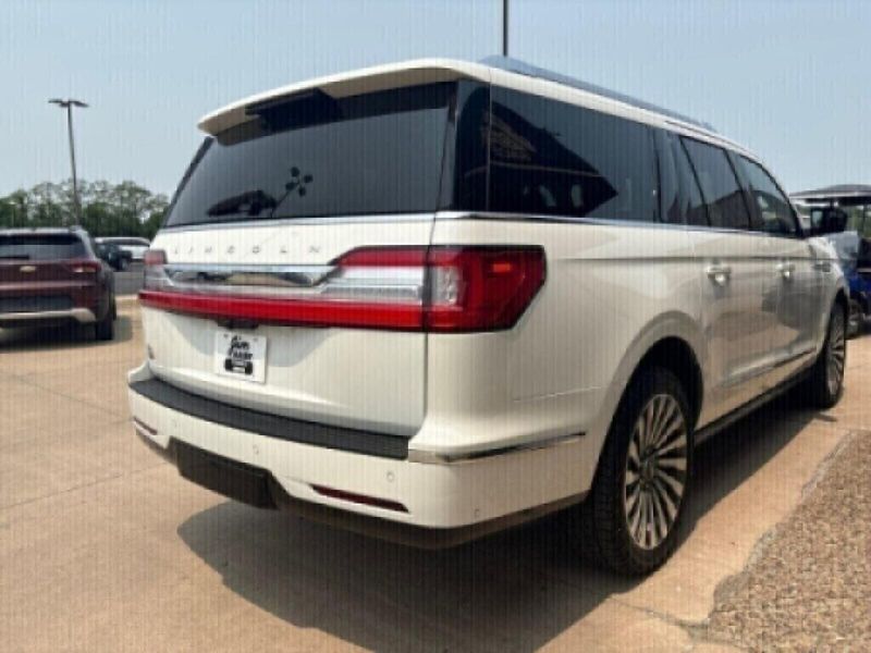 2020 Lincoln Navigator ReserveImage 12