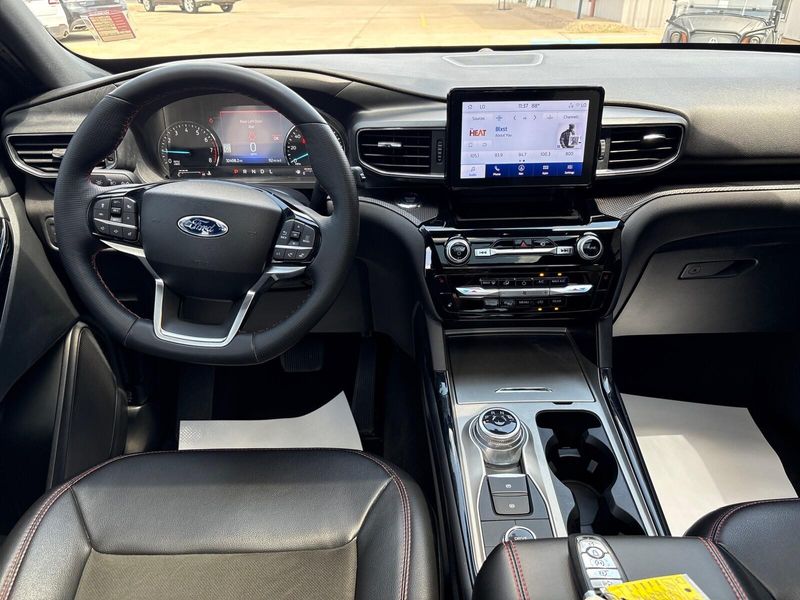 Used 2022 Ford Explorer ST-LineImage 6