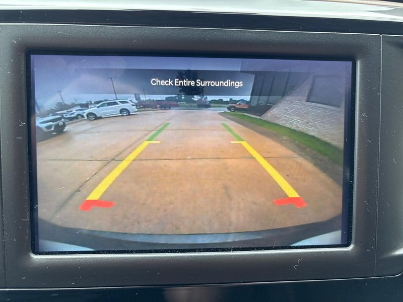 Used 2023 Chrysler Voyager LXImage 22