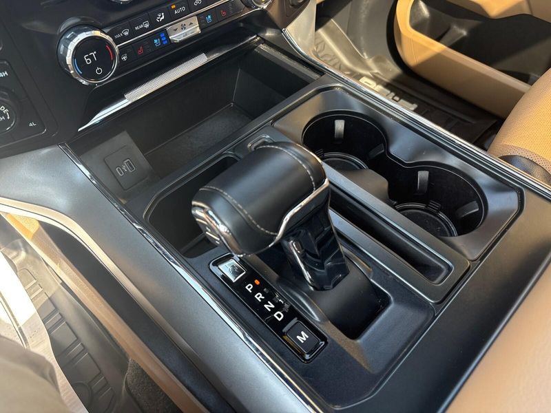 2021 Ford F-150 Lariat photo 16