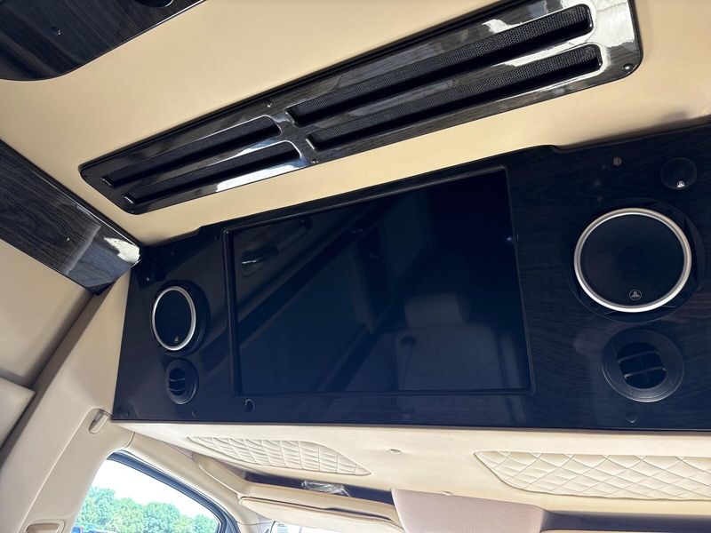 Used 2019 Mercedes-Benz Sprinter 3500XD Chassis Image 25
