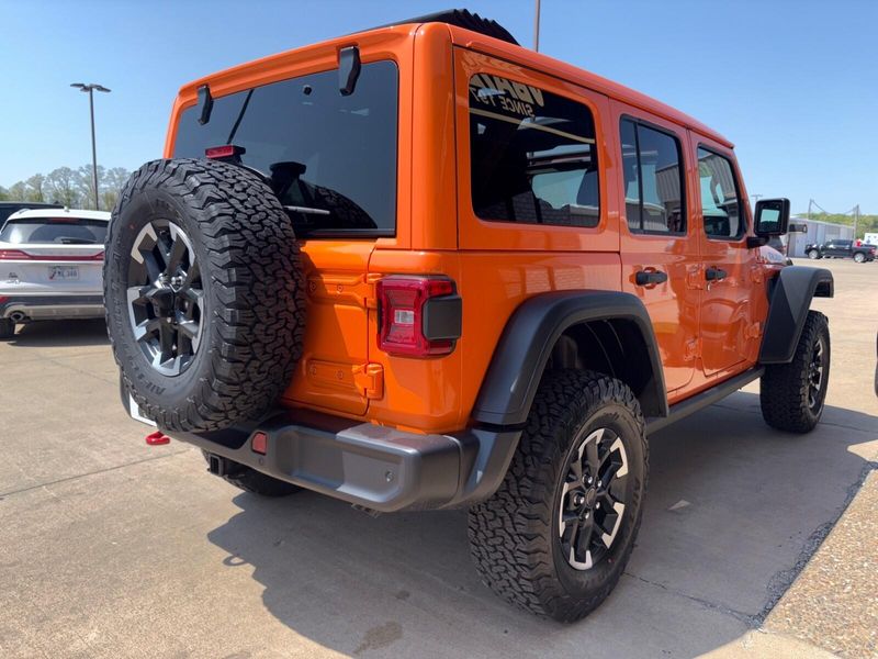 2025 Jeep Wrangler 4-door RubiconImage 10