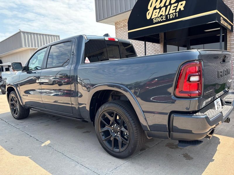 2025 RAM 1500 Laramie Crew Cab 4x4 5