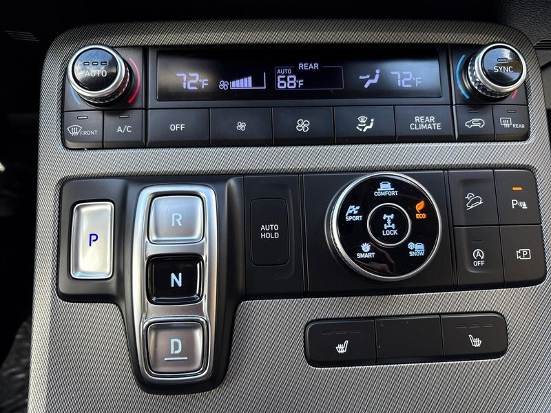 Used 2024 Hyundai Palisade SELImage 19