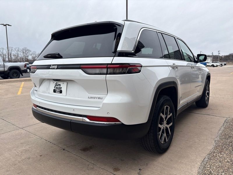 Used 2024 Jeep Grand Cherokee LimitedImage 9
