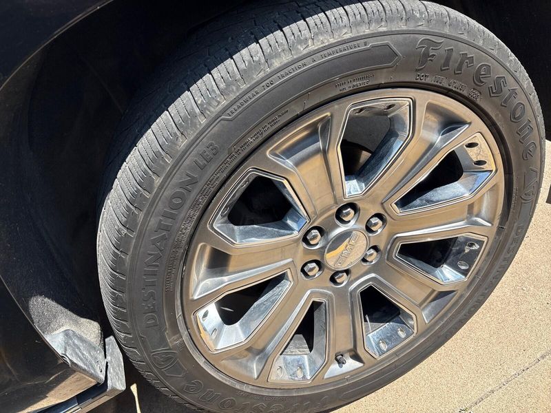 2016 GMC Yukon XL DenaliImage 10