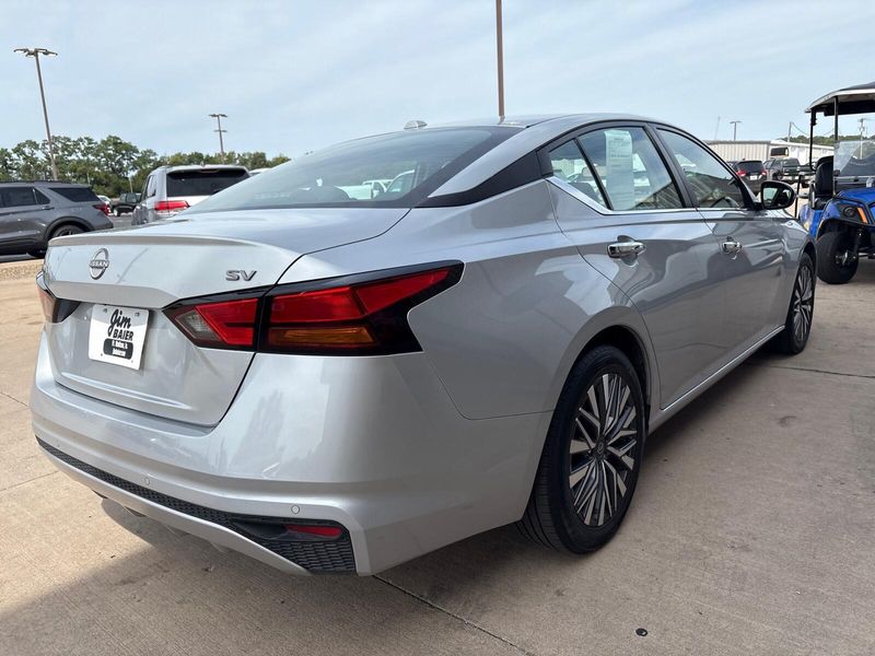 Used 2023 Nissan Altima 2.5 SVImage 8