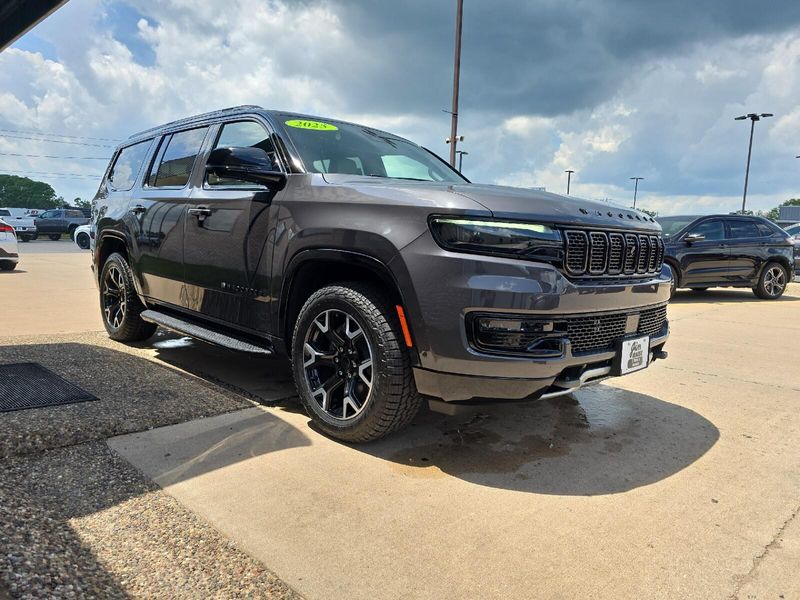 2025 Jeep Wagoneer Overland 4x4Image 6