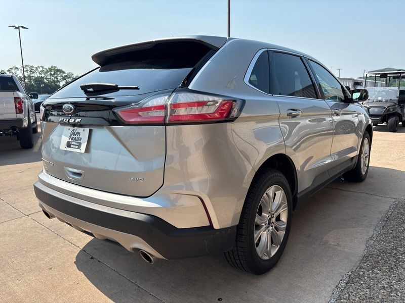 2023 Ford Edge TitaniumImage 8