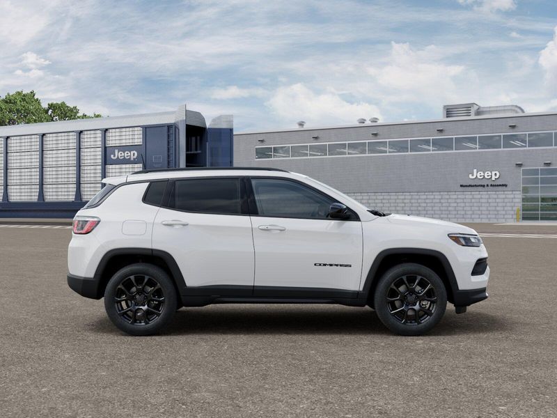New 2027 Jeep Compass Latitude Altitude 4x4Image 12