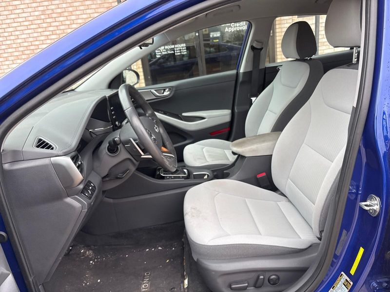 Used 2021 Hyundai Ioniq Hybrid SEImage 3