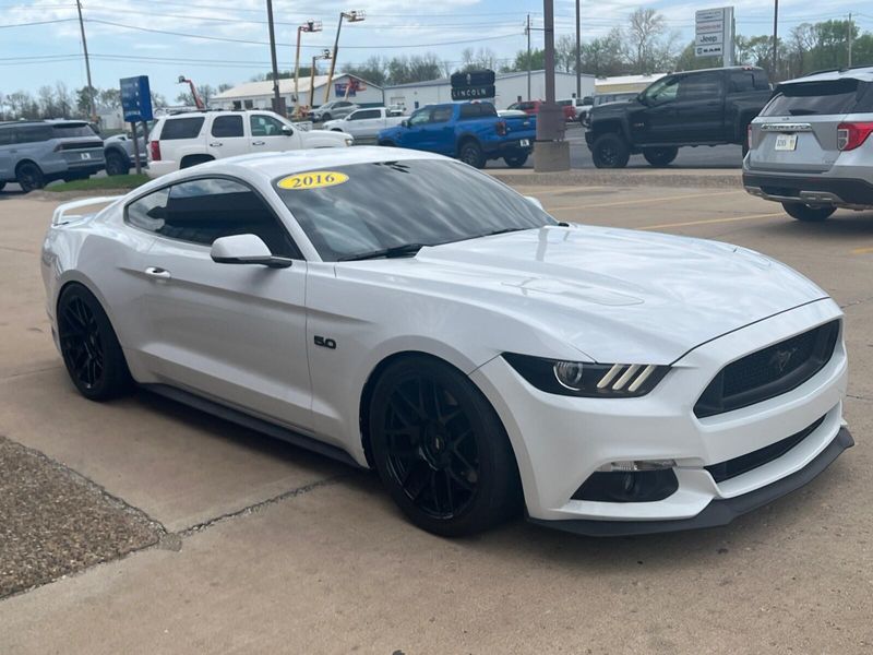 2016 Ford Mustang GT PremiumImage 7