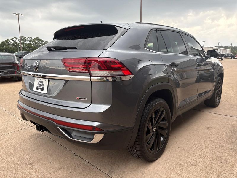 Used 2021 Volkswagen Atlas Cross Sport 3.6L V6 SE w/TechnologyImage 9