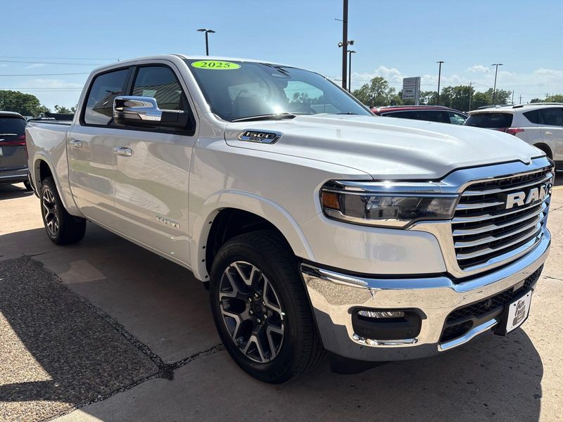 2025 RAM 1500 Laramie Crew Cab 4x4 5