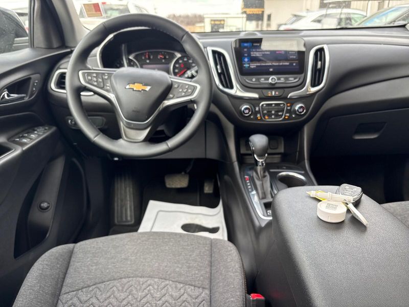 Used 2023 Chevrolet Equinox LTImage 6