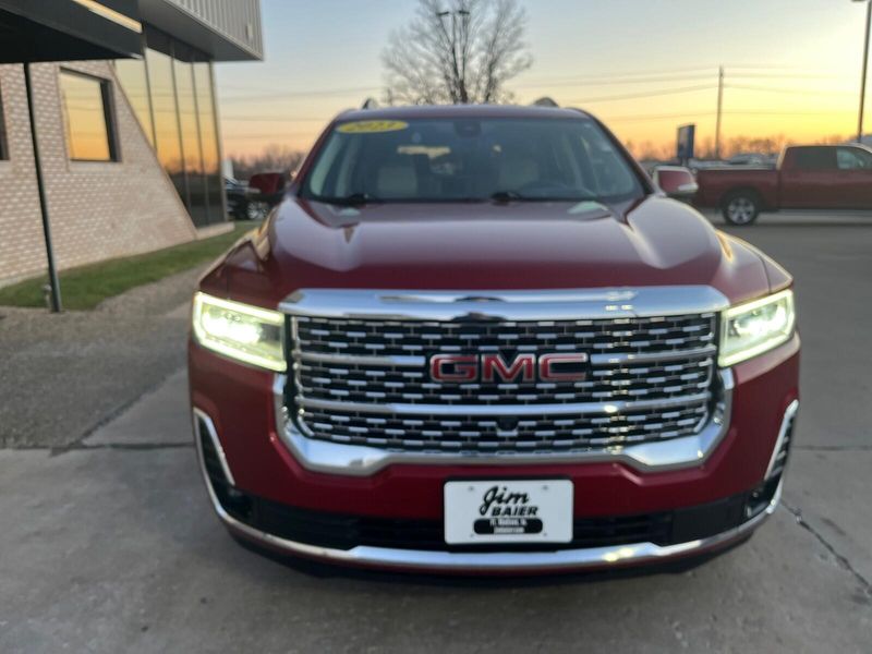 2023 GMC Acadia DenaliImage 7