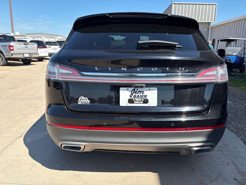Used 2022 Lincoln Nautilus ReserveImage 11