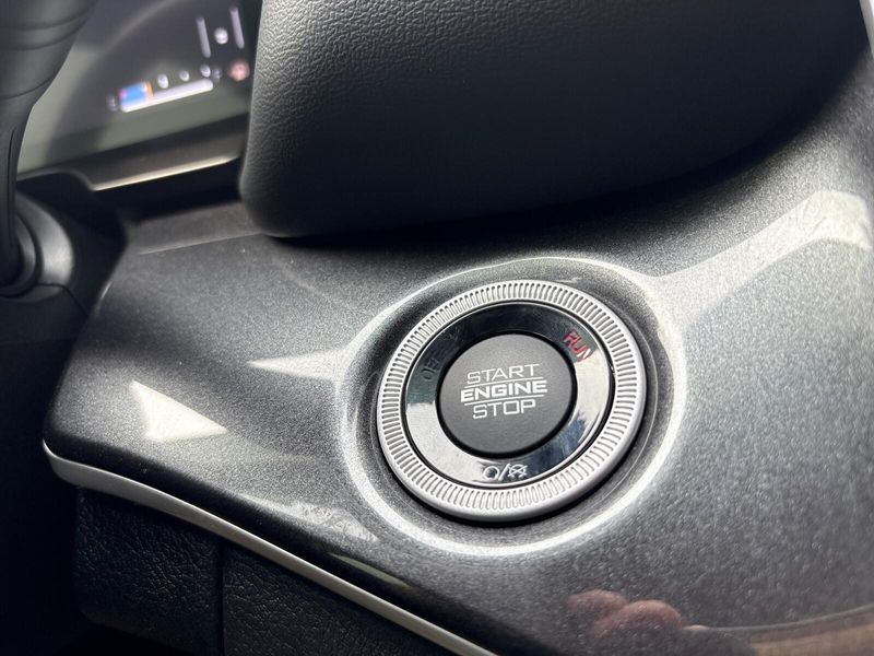 2021 Jeep Grand Cherokee L AltitudeImage 20