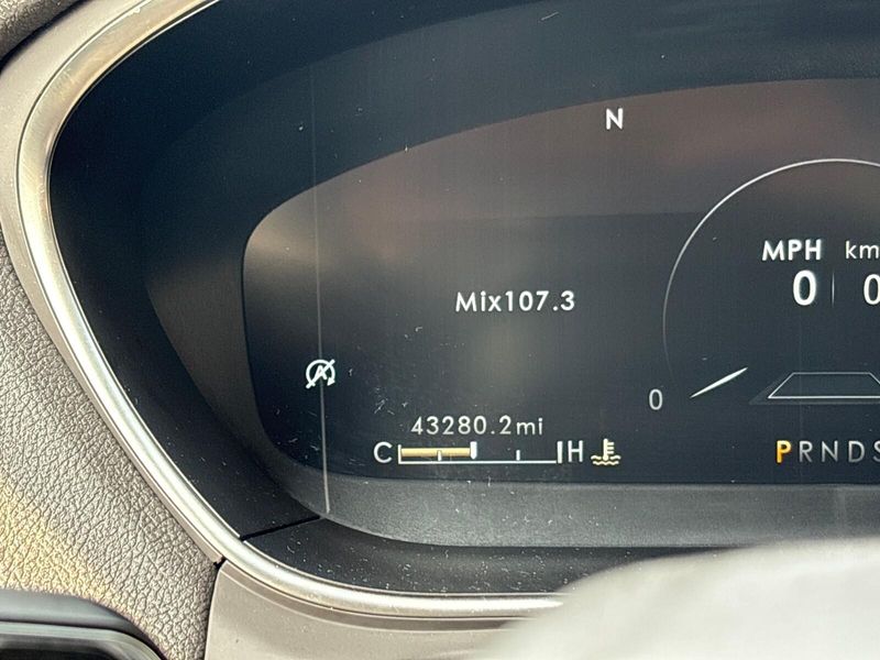 Used 2020 Lincoln Nautilus ReserveImage 17