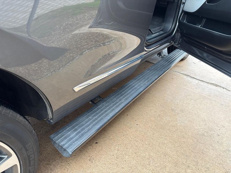 Used 2021 Lincoln Navigator ReserveImage 12