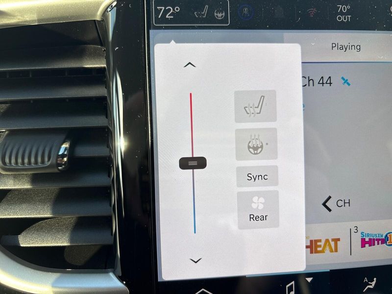 New 2026 Chrysler Pacifica SelectImage 21